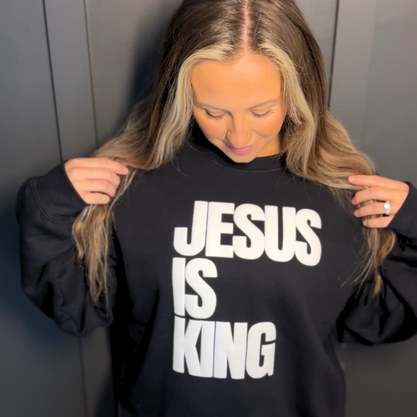 Jesus Is King Unisex Sweatshirt